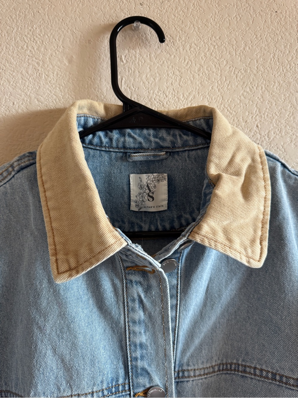 Altar'd State Light Blue Denim Jacket with Cream Collar - Picture 3 of 8